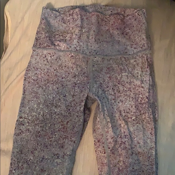 Lululemon size 4 - Picture 1 of 2